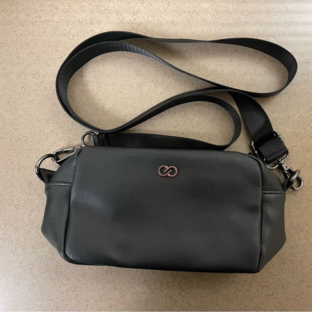 Black Calia by Carrie Underwood Crossbody